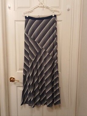BoBeau Maxi Skirt Size Medium Asymetrical Stripe Blue White Gray Boho Retro